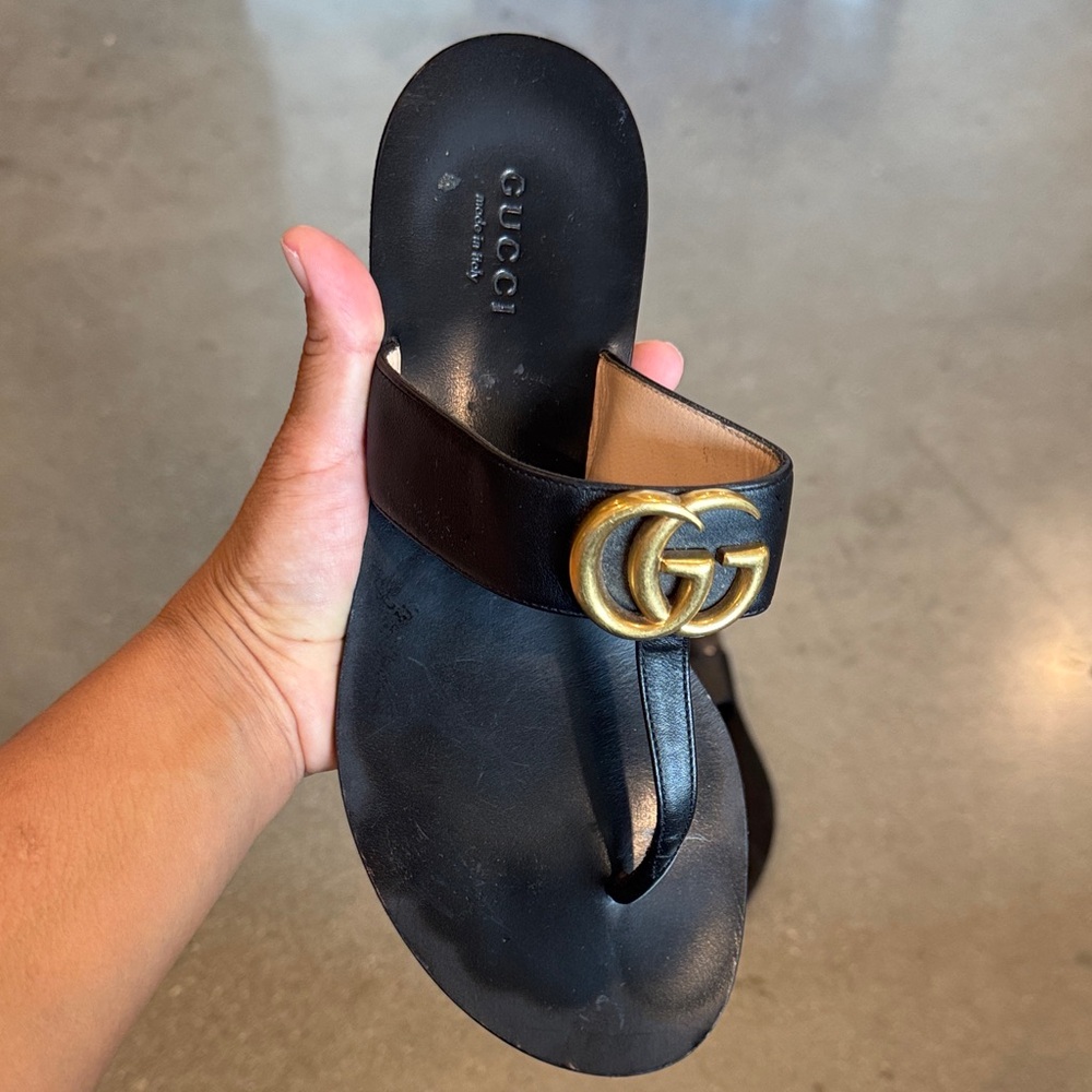 Gucci Black Sandals with Gold Double G - Picture 2 of 6